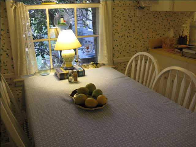 5475 Ridgewood Road Jackson, MS 39211 - Photo 15 of 27 Breakfast area in kitchen.