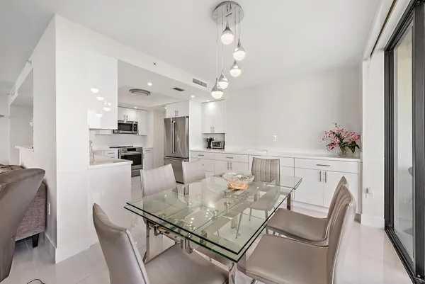 $7,000 | 5070 North Ocean Drive, Unit 5B, Riviera Beach, FL 33404