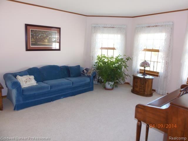 2264 Daley Road Lapeer, MI 48446 - Photo 8 of 22 2264 Daley LR.jpg