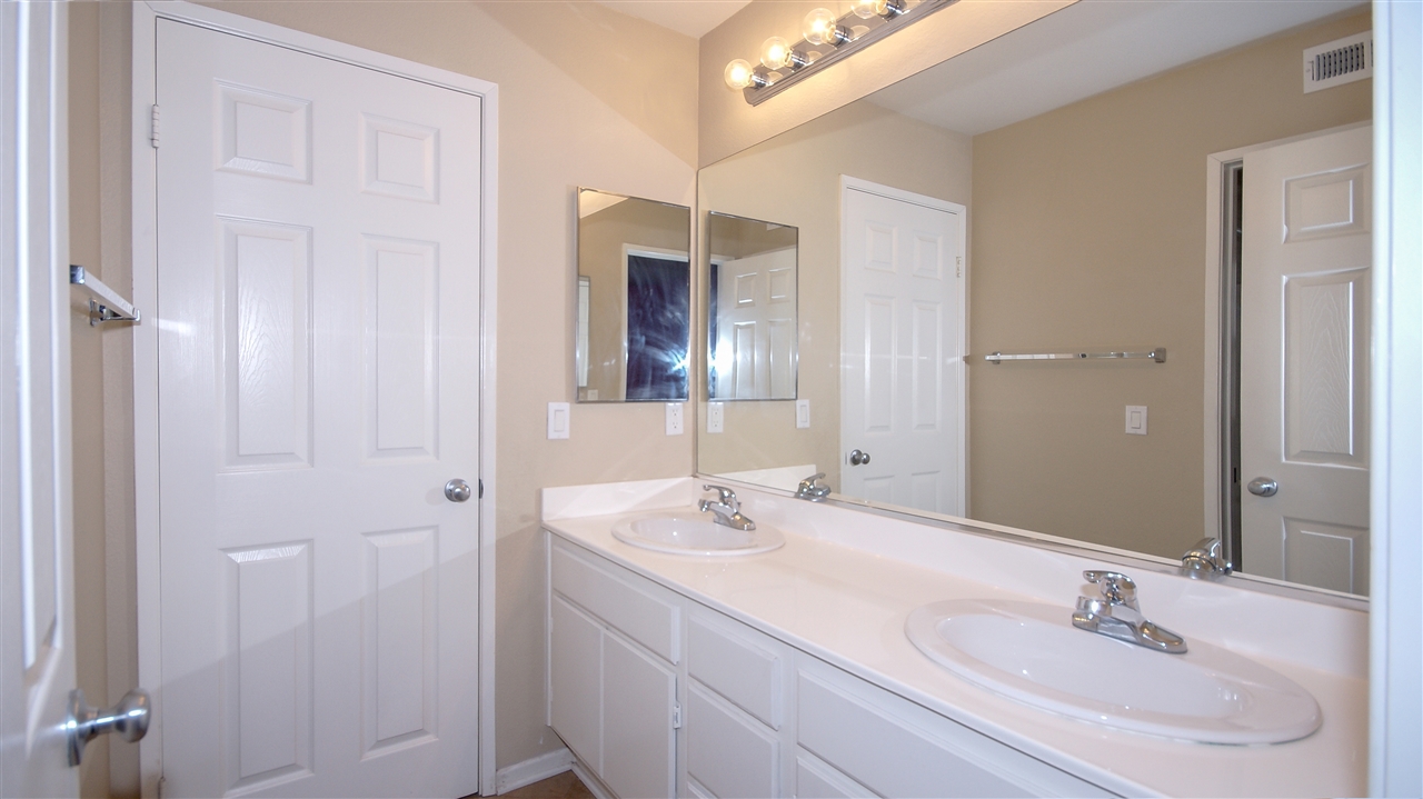 1149 Wind River Road Chula Vista, CA 91913 - Photo 9 of 22