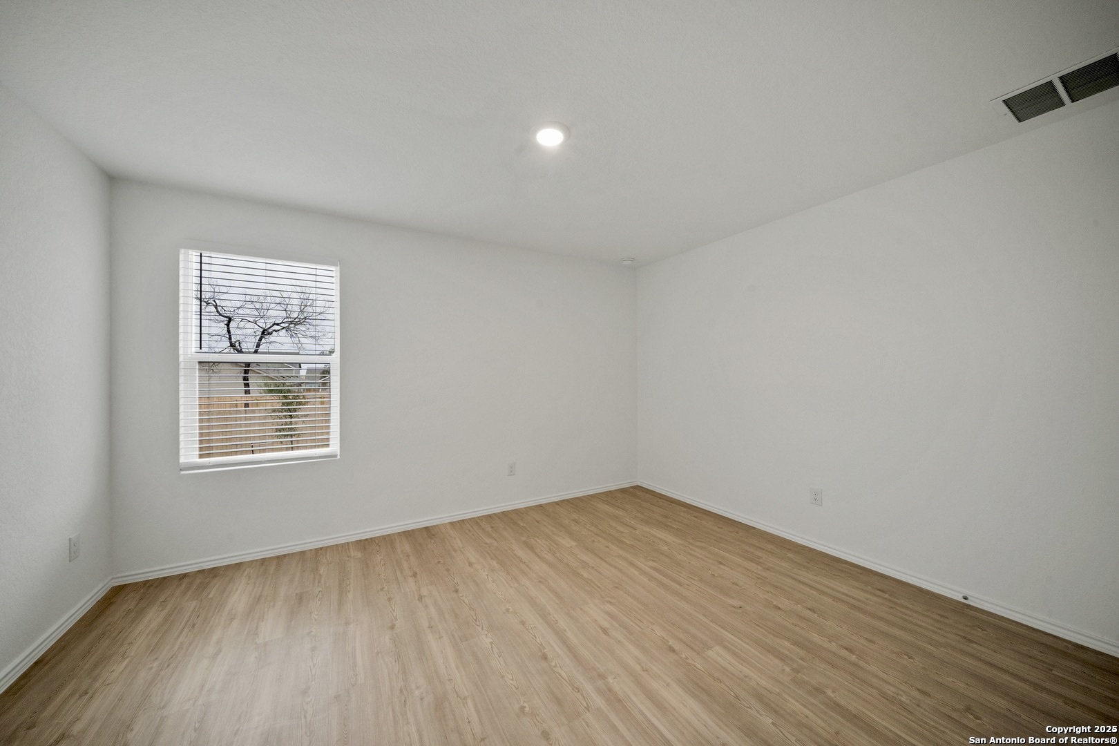 14722 Dillard Mill San Antonio, TX 78254 - Photo 17 of 19