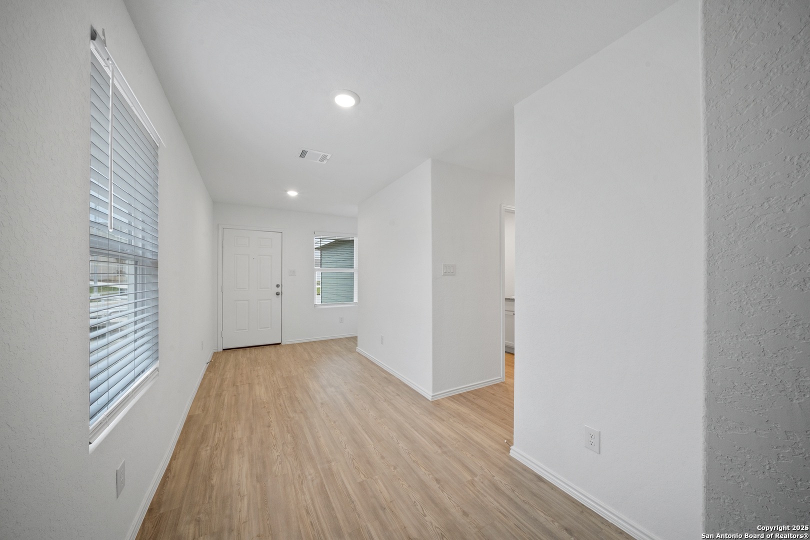 14722 Dillard Mill San Antonio, TX 78254 - Photo 3 of 19