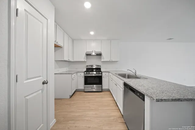 $1,590 | 14722 Dillard Mill, San Antonio, TX 78254