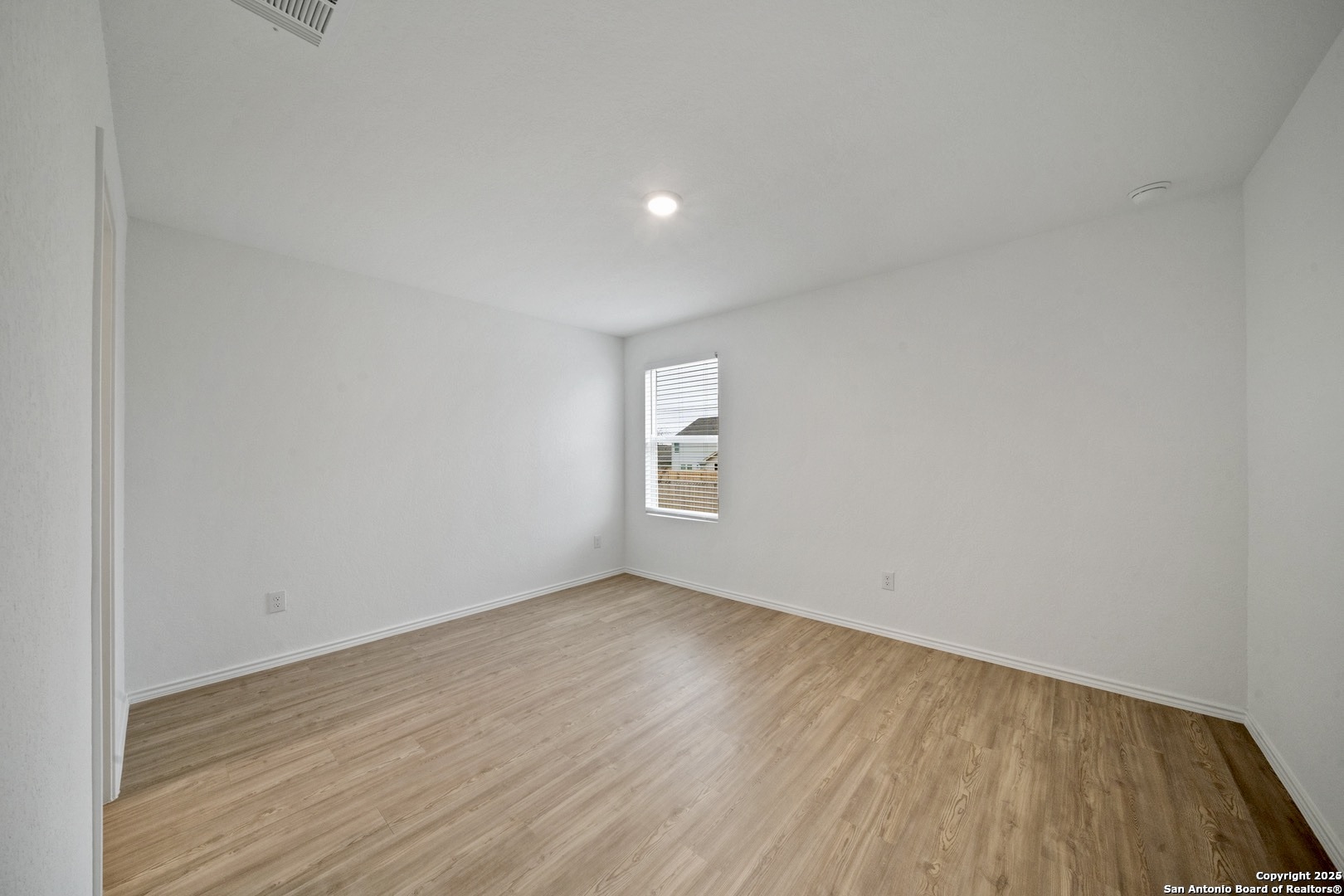 14722 Dillard Mill San Antonio, TX 78254 - Photo 9 of 19