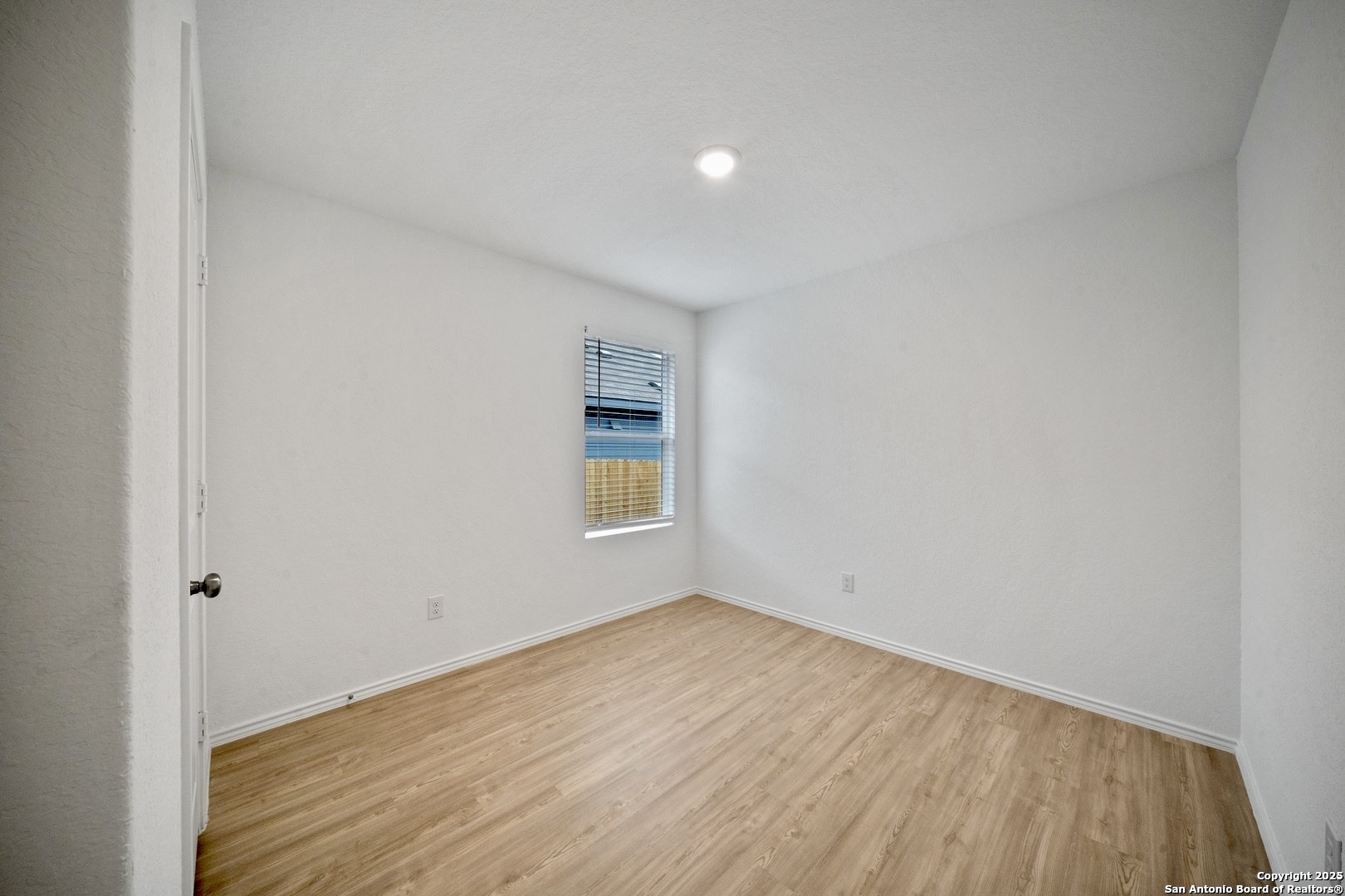 14722 Dillard Mill San Antonio, TX 78254 - Photo 10 of 19