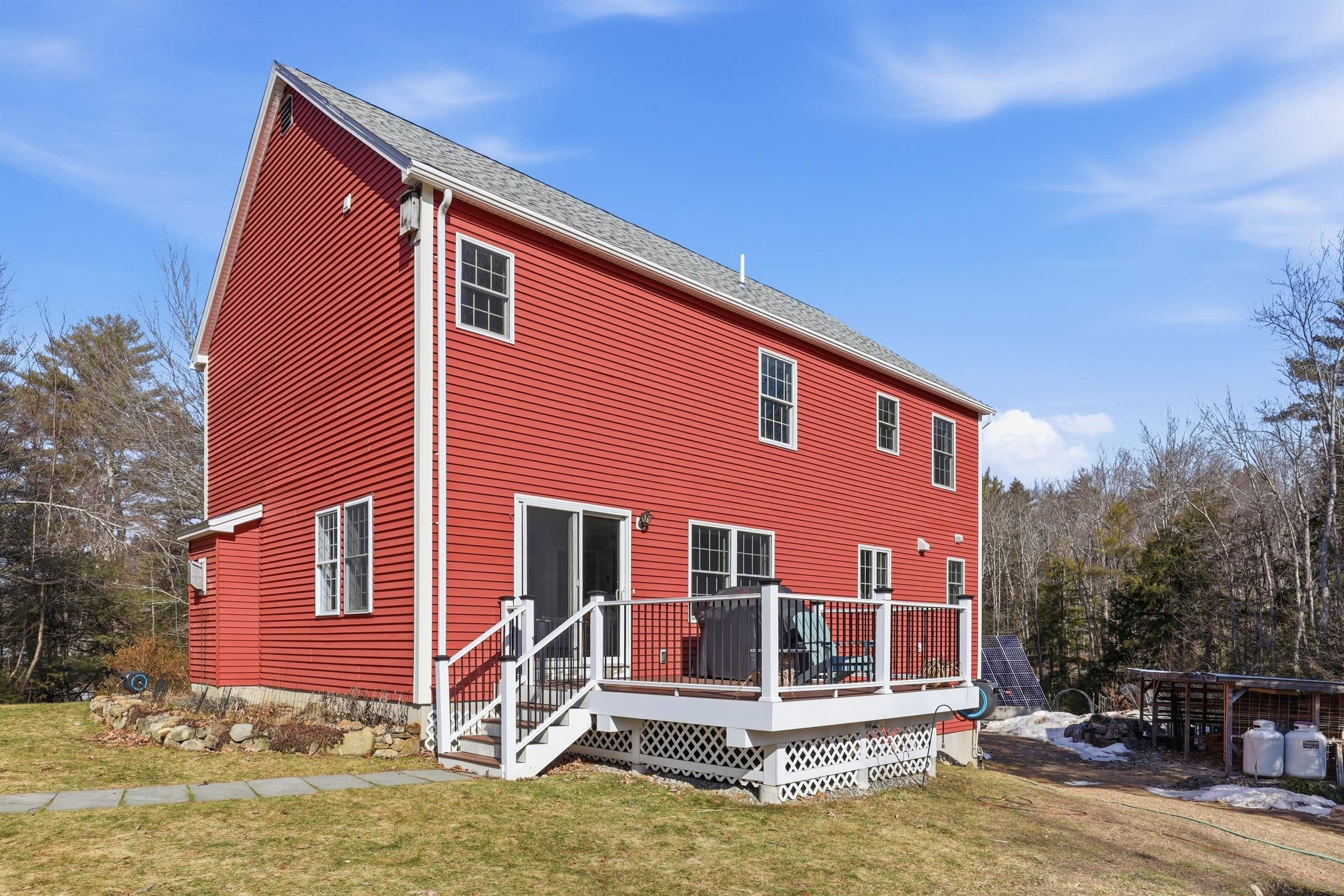 38 Range Road Epsom, NH 03234 - Photo 6 of 55