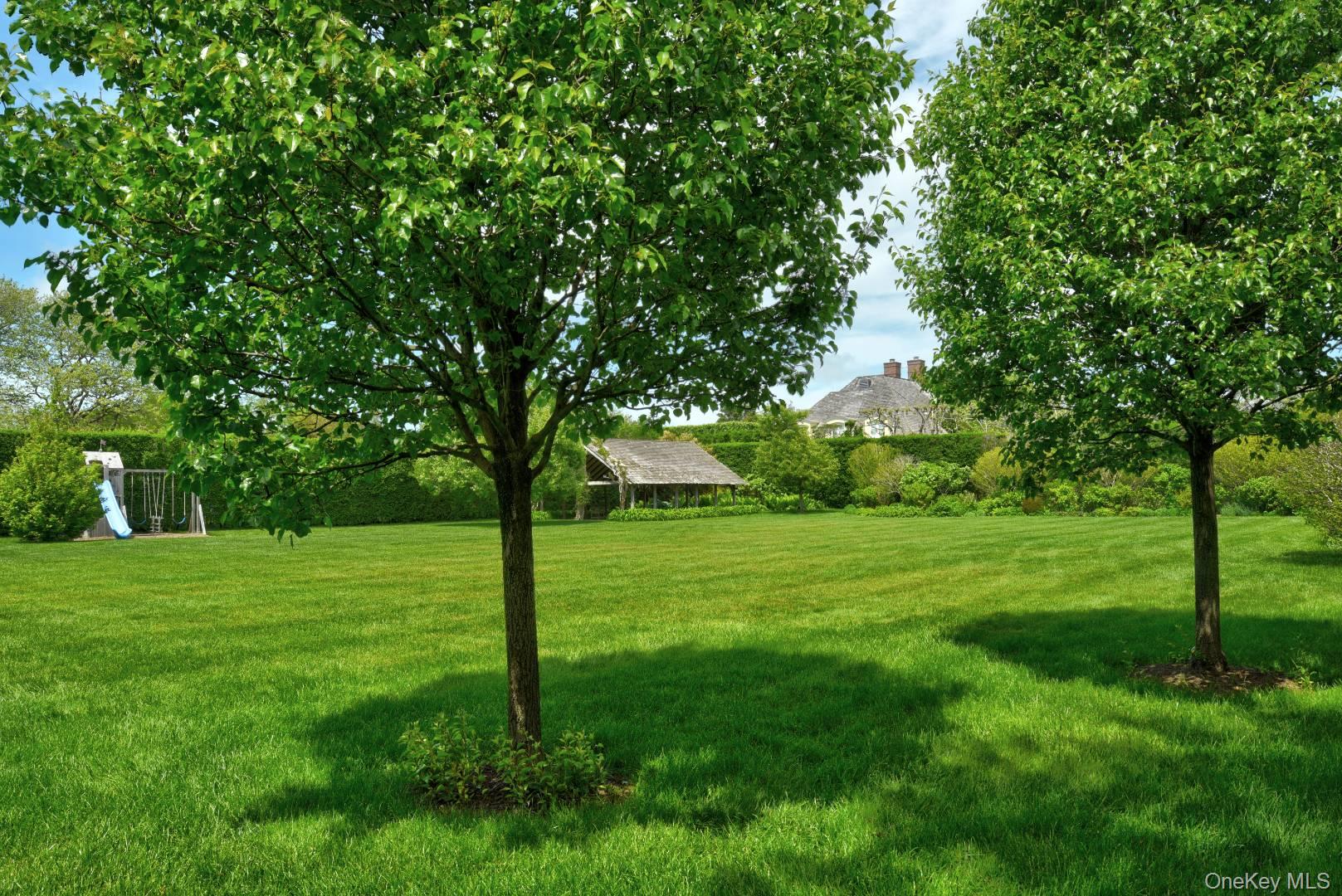 10 Jones Road East Hampton, NY 11937 - Photo 36 of 41