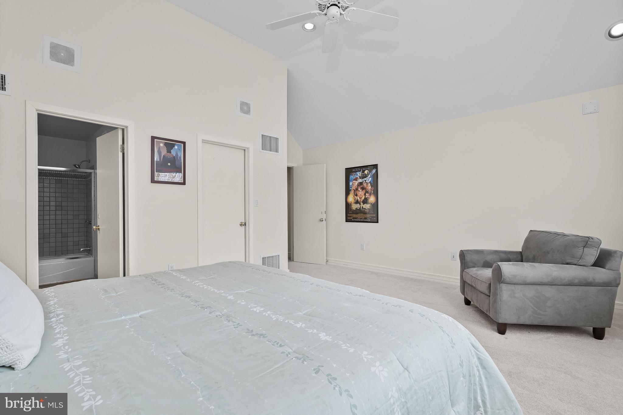 11850 Farside Road Ellicott City, MD 21042 - Photo 57 of 83 Bedroom