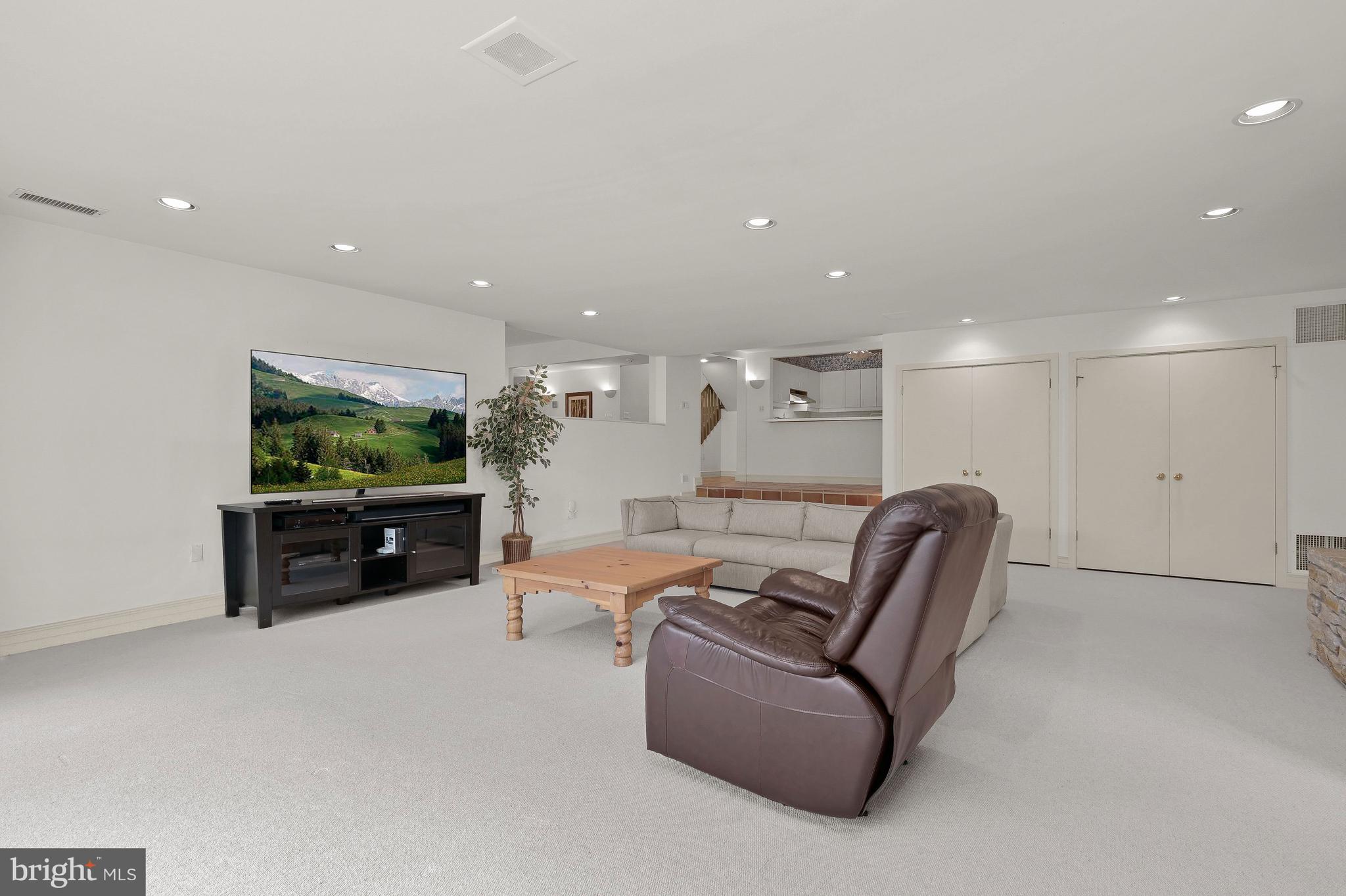 11850 Farside Road Ellicott City, MD 21042 - Photo 67 of 83 Recreation Room