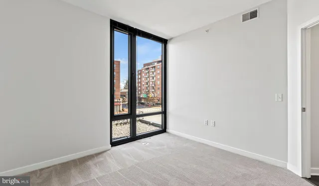 $2,832 | 8300 Wisconsin Avenue, Unit 1B1925, Bethesda, MD 20814