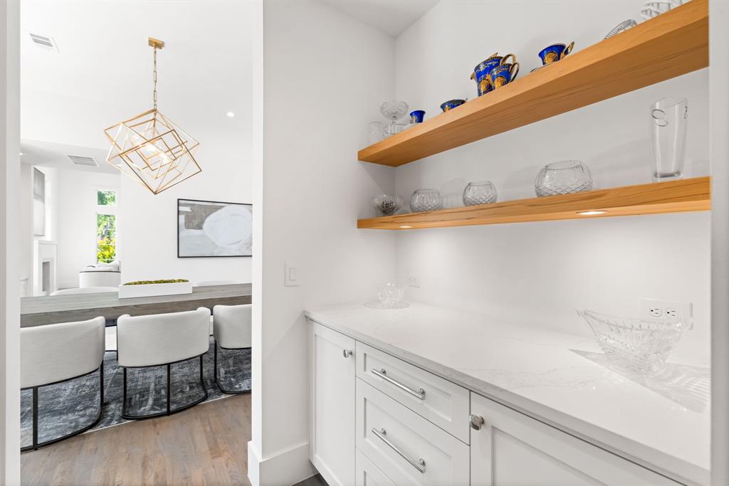 6243 Churchill Way Dallas, TX 75230 - Photo 12 of 40