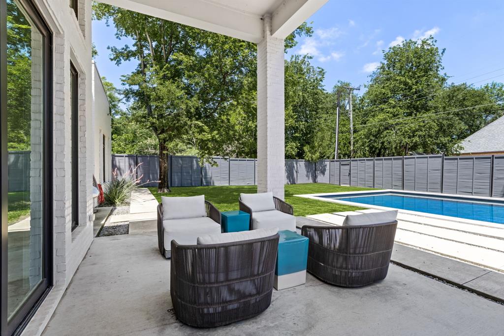 6243 Churchill Way Dallas, TX 75230 - Photo 3 of 40