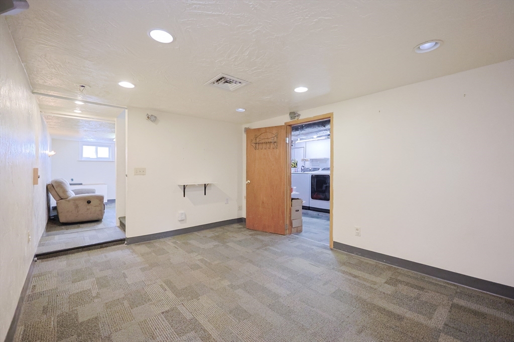 20 Kent Street Saugus, MA 01906 - Photo 33 of 41