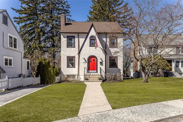 $899,000 | 459 Bronxville Road, Bronxville, NY 10708