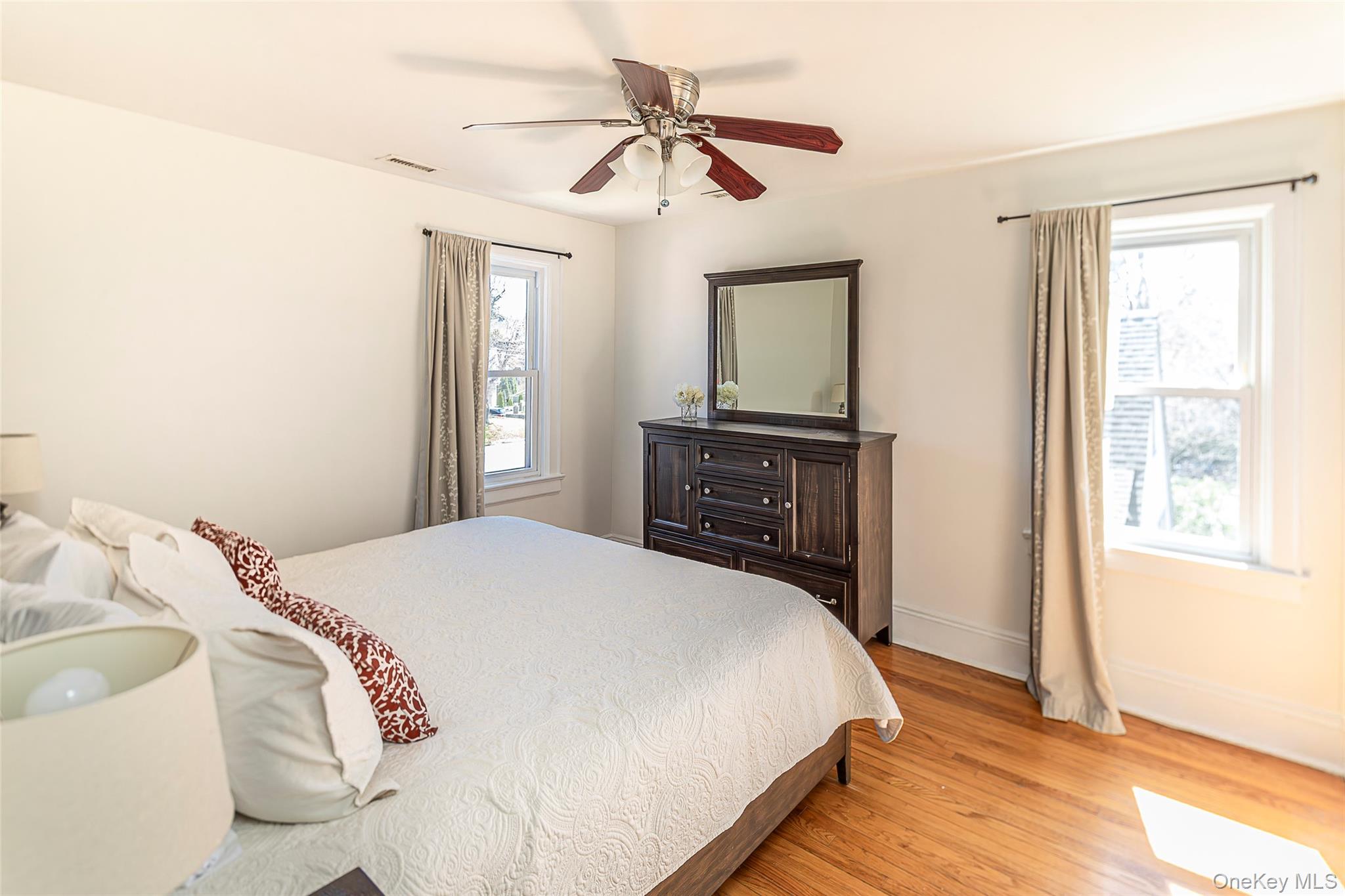 459 Bronxville Road Bronxville, NY 10708 - Photo 11 of 28