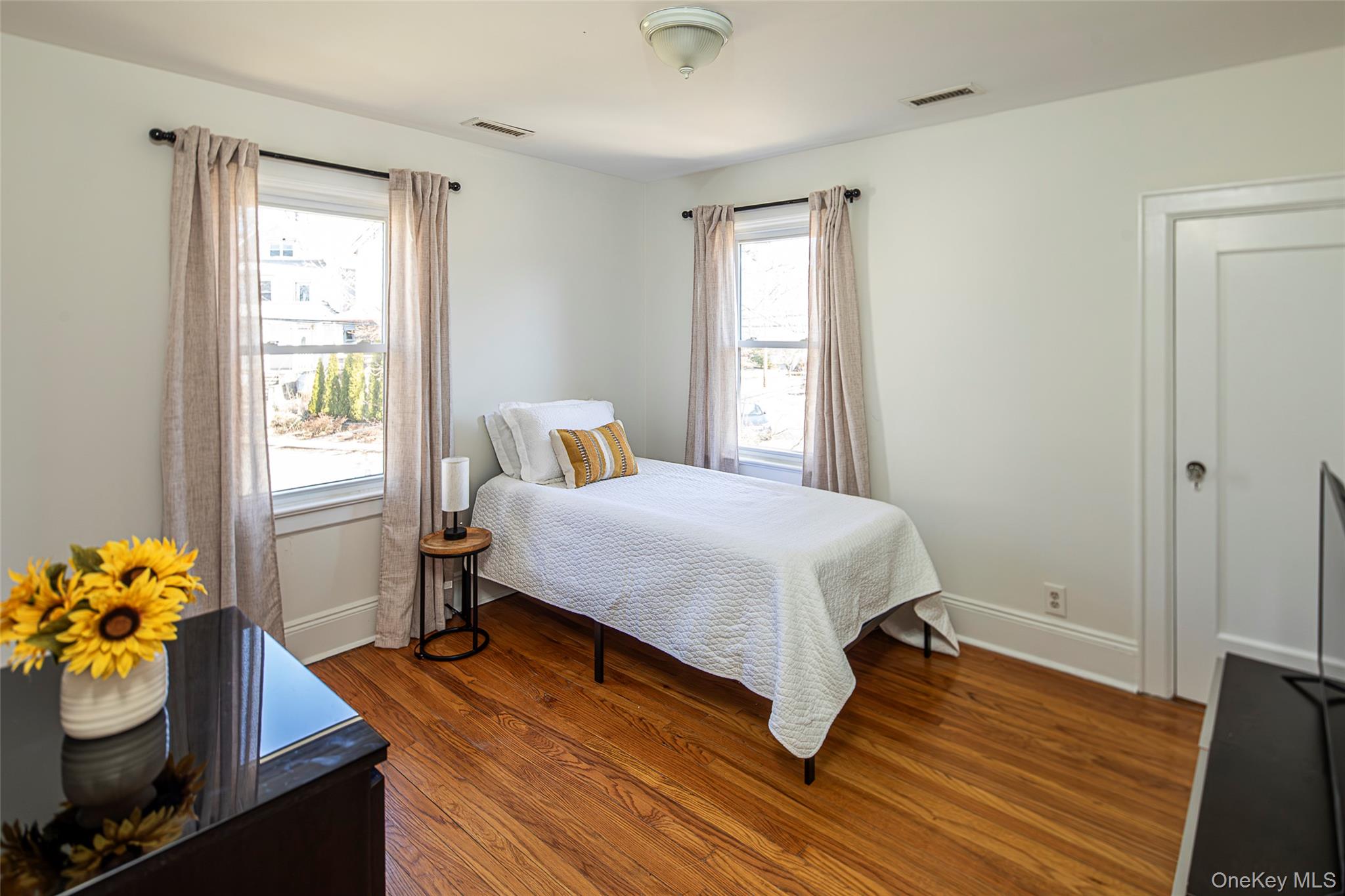 459 Bronxville Road Bronxville, NY 10708 - Photo 12 of 28