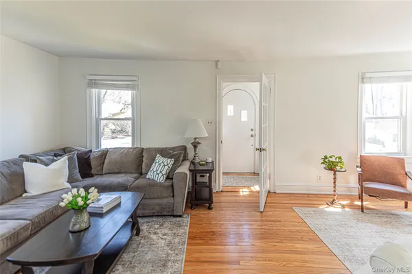 $899,000 | 459 Bronxville Road, Bronxville, NY 10708