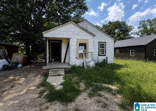 $15,000 | 3004 Mckleroy Avenue, Anniston, AL 36201