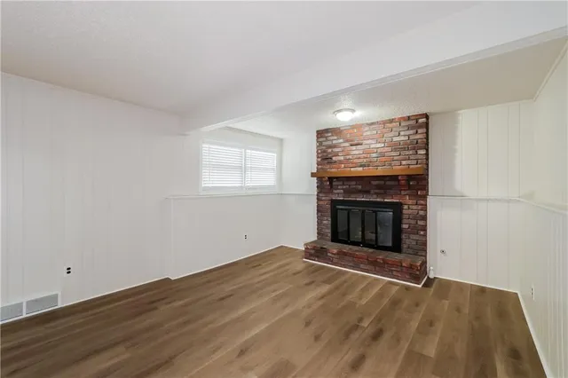 $2,385 | 1018 Silver Lake Drive, Raymore, MO 64083