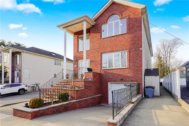 $1,150,000 | 151 Waterbury Avenue | Prince's Bay