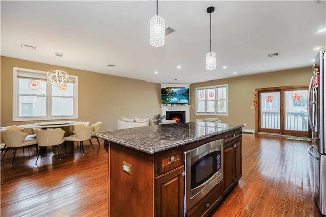 $1,150,000 | 151 Waterbury Avenue | Prince's Bay