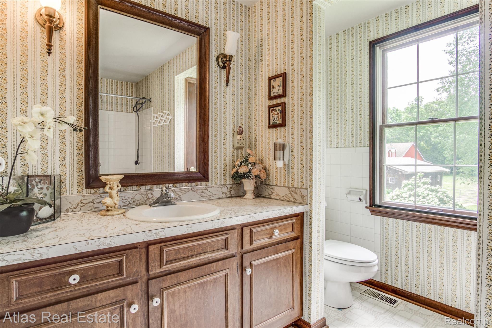5323 Stimson Road Goodrich, MI 48438 - Photo 38 of 47 Interiors (24 of 30).jpg