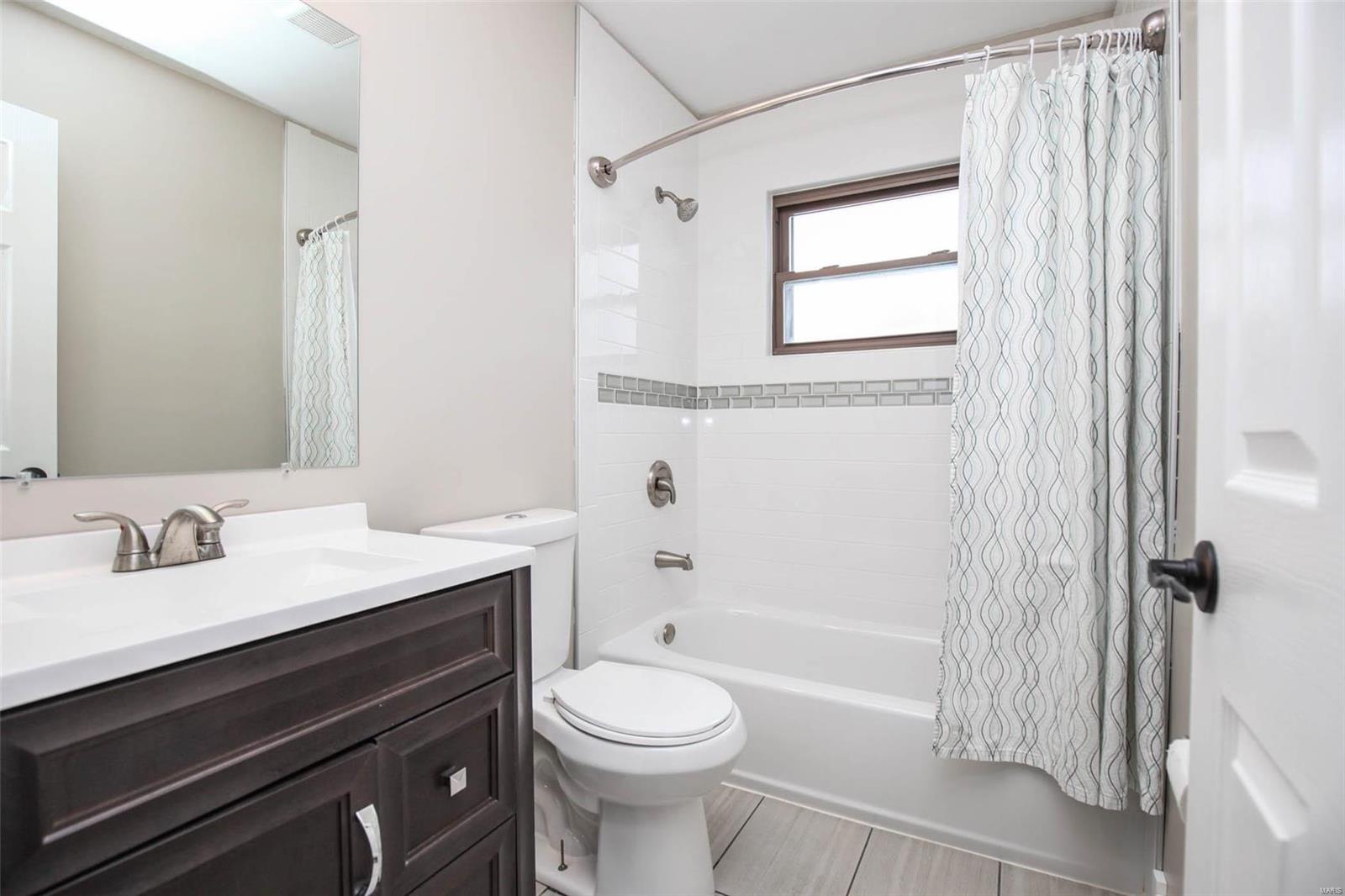 8 Circle Way St. Peters, MO 63376 - Photo 23 of 28