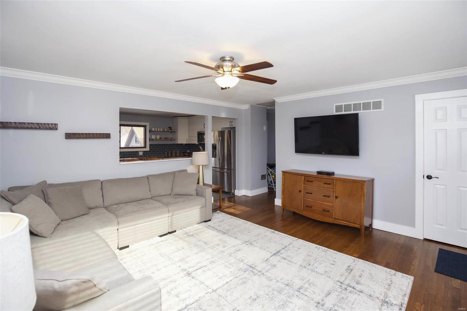 8 Circle Way St. Peters, MO 63376 - Photo 4 of 28