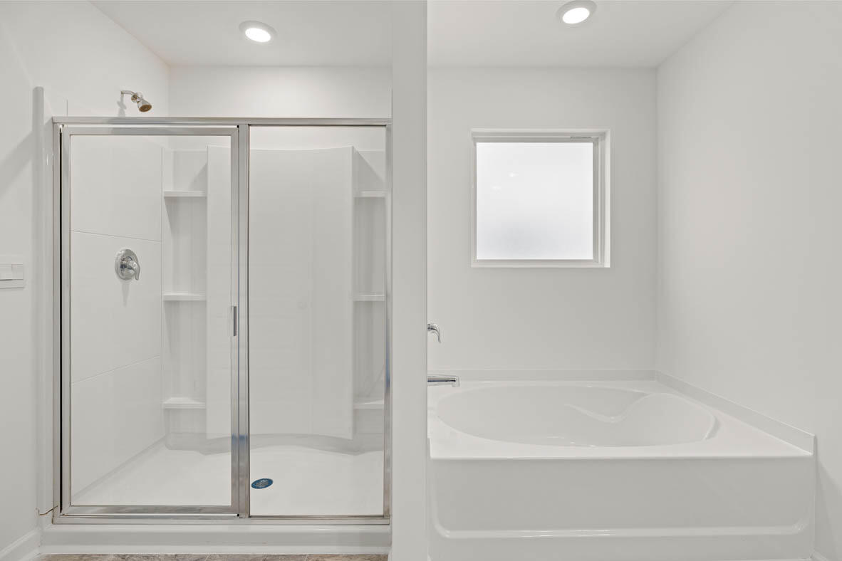906 Raghorn Road Grovetown, GA 30813 - Photo 56 of 63 Walk-in Shower & Garden Tub