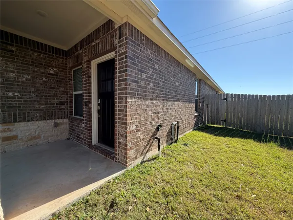 $1,950 | 31755 Wellington Pass, Fulshear, TX 77441