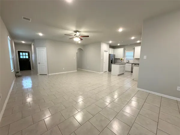 $1,950 | 31755 Wellington Pass, Fulshear, TX 77441