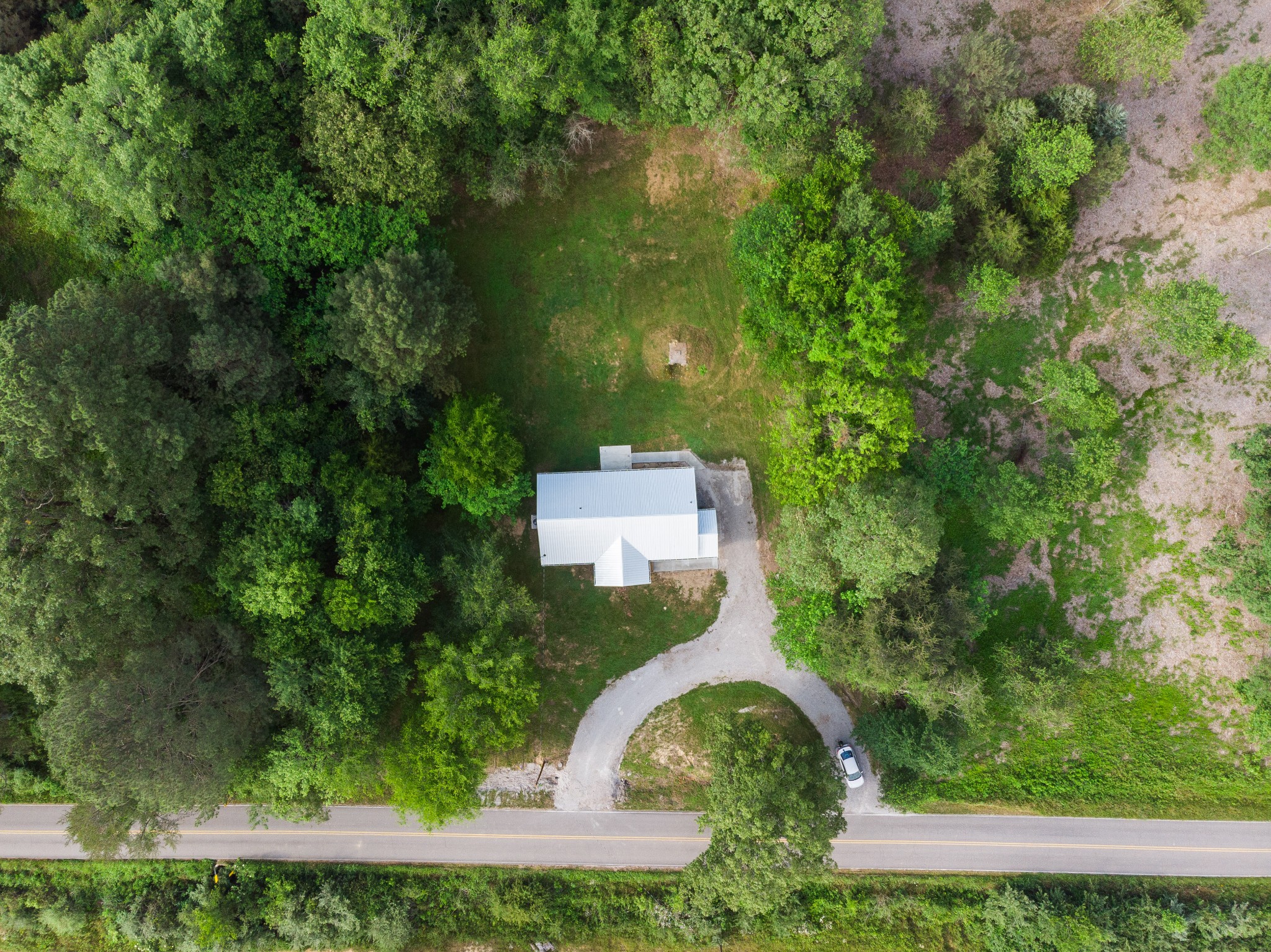 1320 Napier Lake Road Hohenwald, TN 38462 - Photo 2 of 31 Gallery Image 2