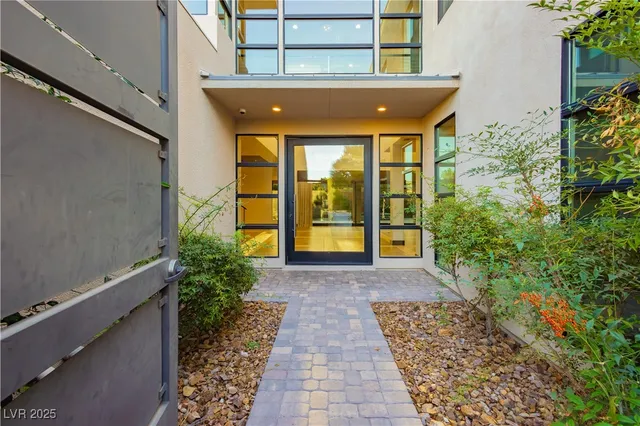 $15,000 | 94 Glade Hollow Drive, Las Vegas, NV 89135