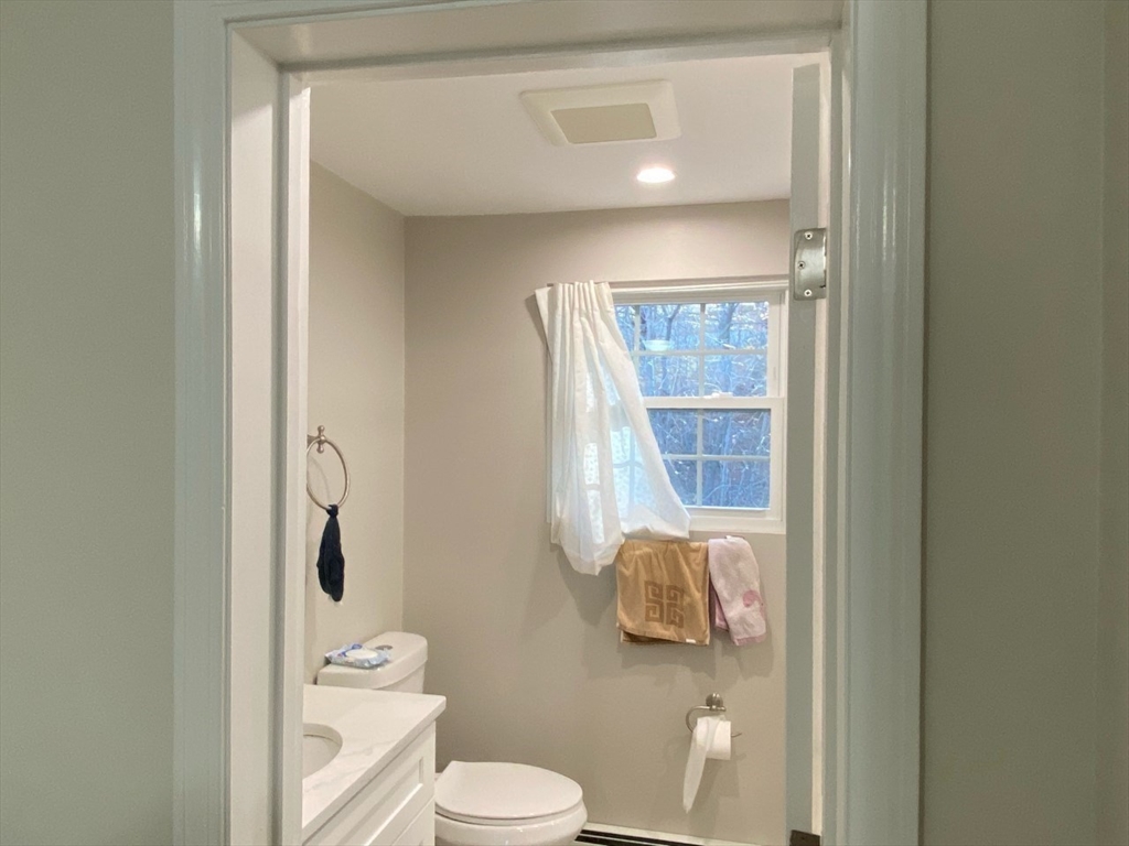 52 Charles Road, Unit 52 Winchester, MA 01890 - Photo 11 of 16