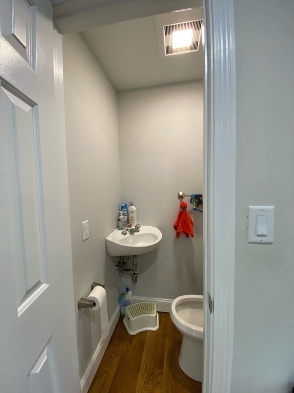 52 Charles Road, Unit 52 Winchester, MA 01890 - Photo 10 of 16