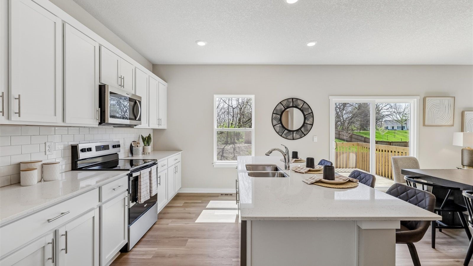 3329 Artesian Road Marion, IA 52302 - Photo 9 of 29 Gallery Image 9