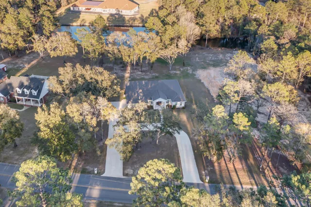 $2,700 | 1148 Sioux Circle, Crestview, FL 32536