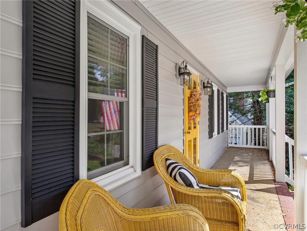 1213 Kingscross Road Midlothian, VA 23114 - Photo 4 of 39 a view of a bedroom with a balcony