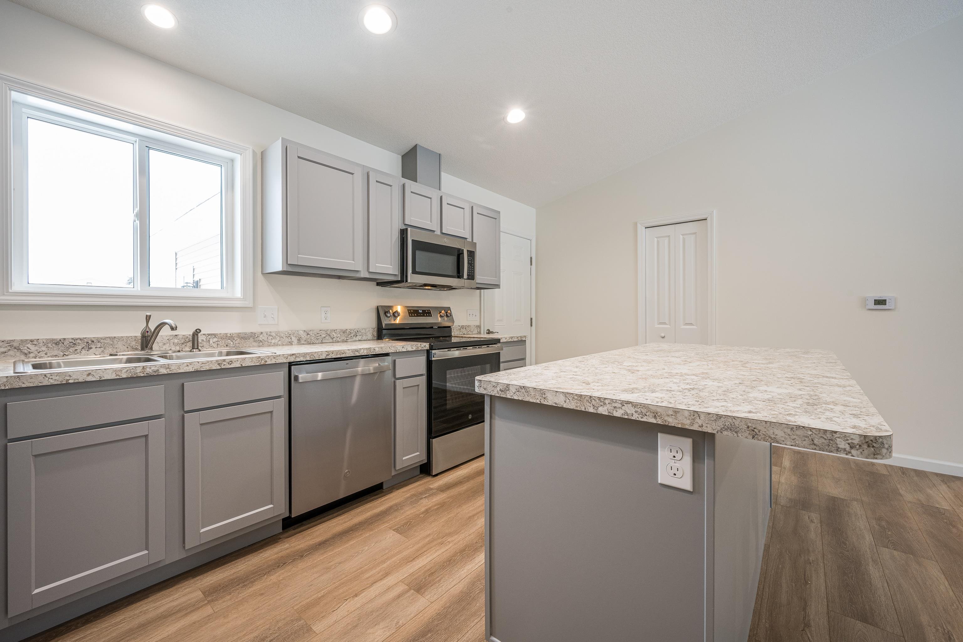 1208 Pheasant Run Gladwin, MI 48624 - Photo 19 of 42