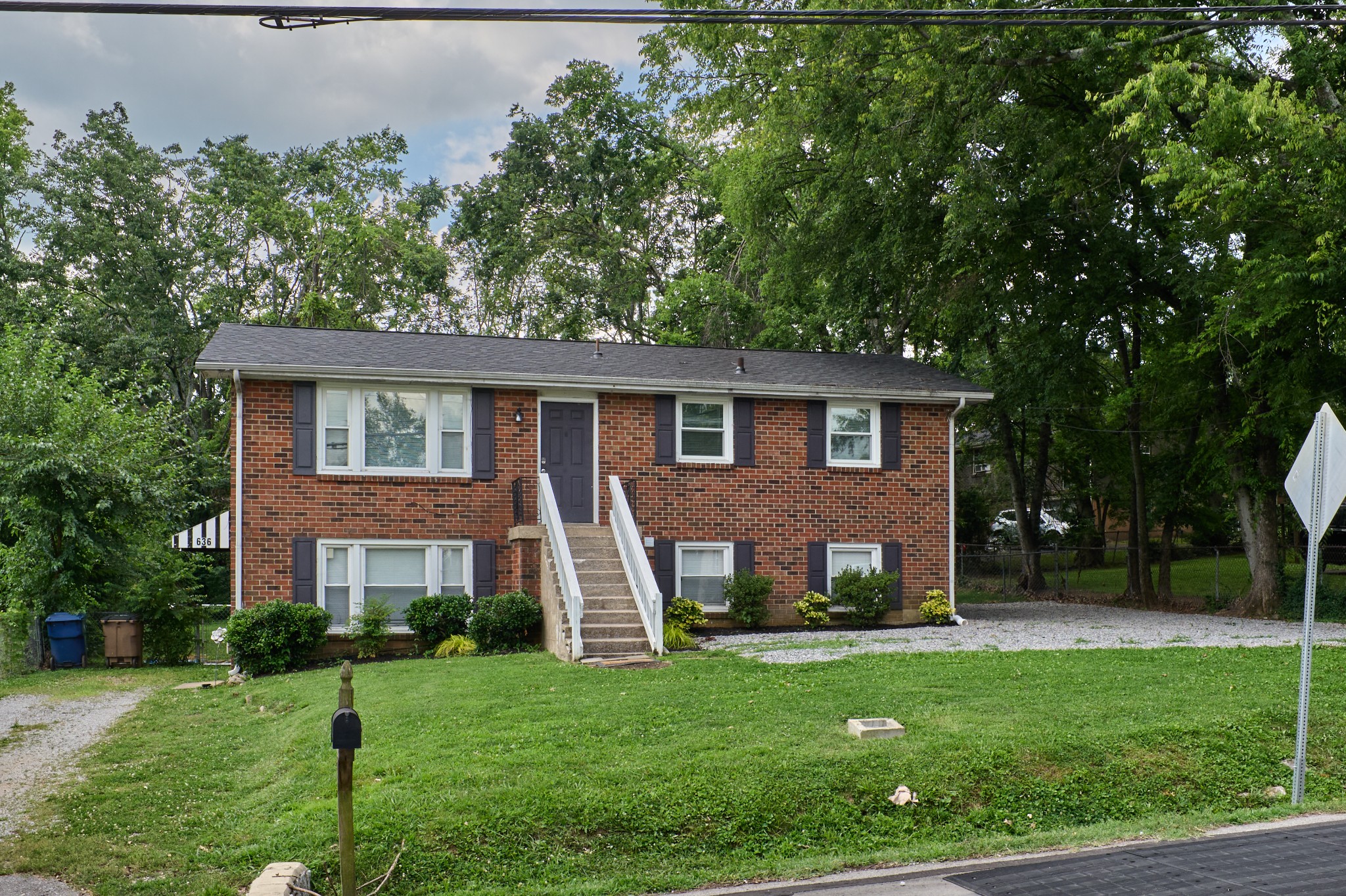 634 Anderson Lane Madison, TN 37115 - Photo 3 of 29