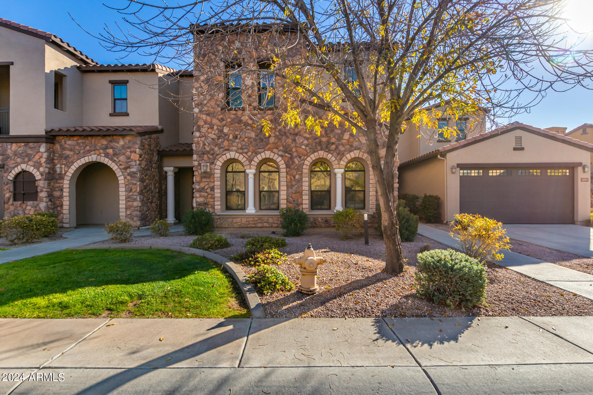 4777 South Fulton Ranch Boulevard, Unit 1044 Chandler, AZ 85248 - Photo 2 of 26 0001-01 - Fulton Rance #1044