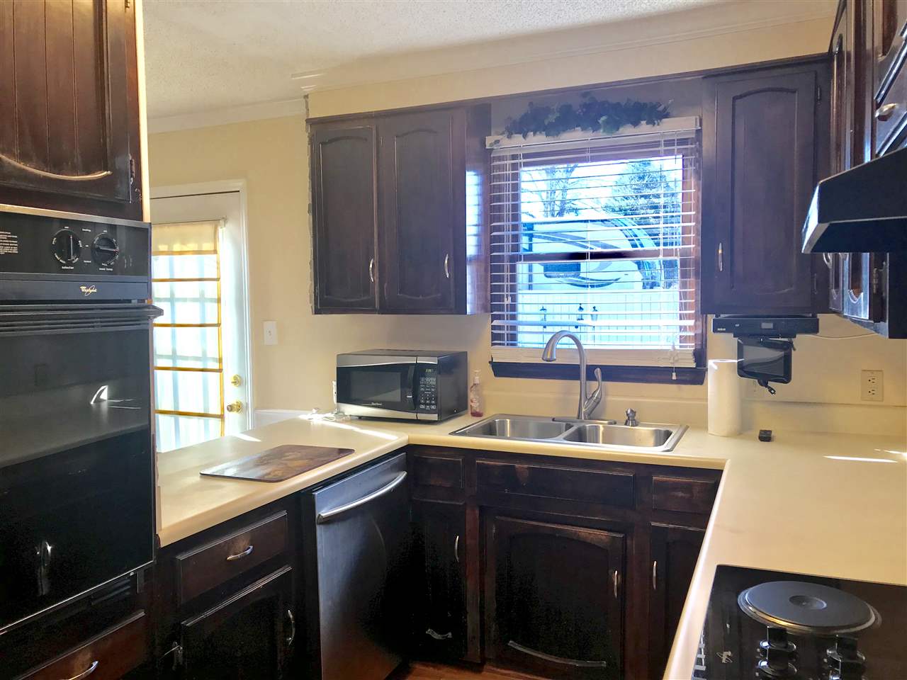 339 Vinyard Road Boiling Springs, SC 29316 - Photo 8 of 22