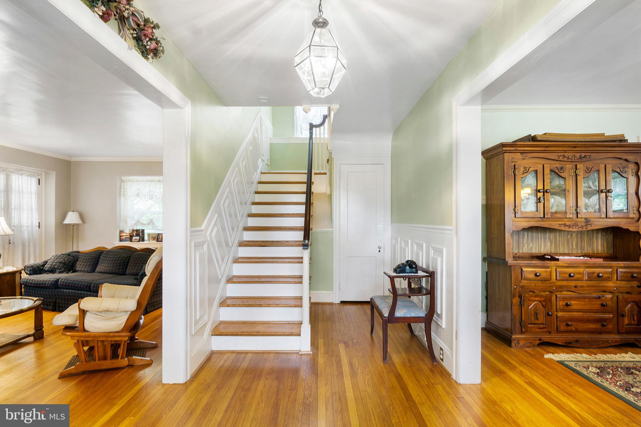 121 West Springfield Road Springfield, PA 19064 - Photo 2 of 33