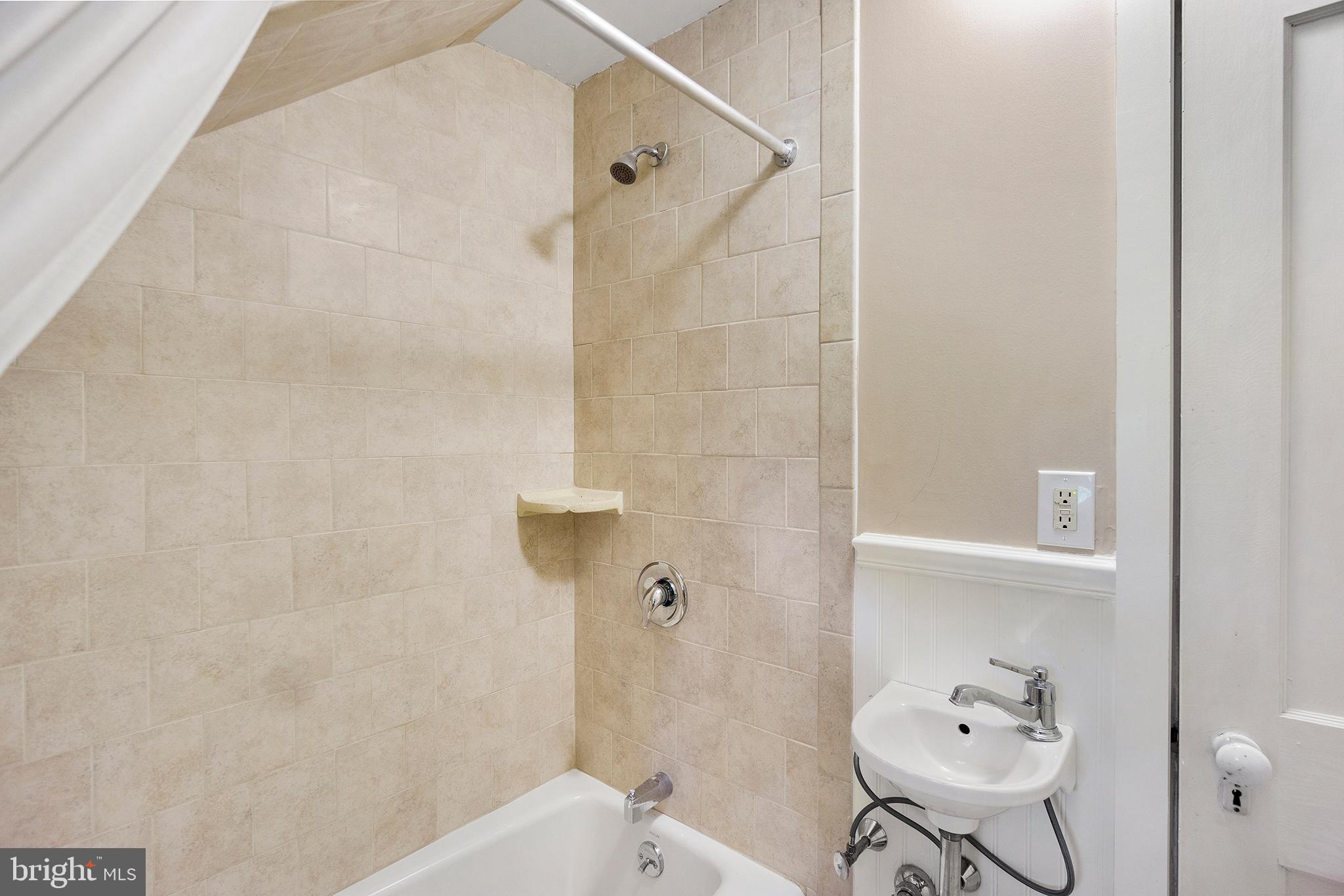 121 West Springfield Road Springfield, PA 19064 - Photo 23 of 33