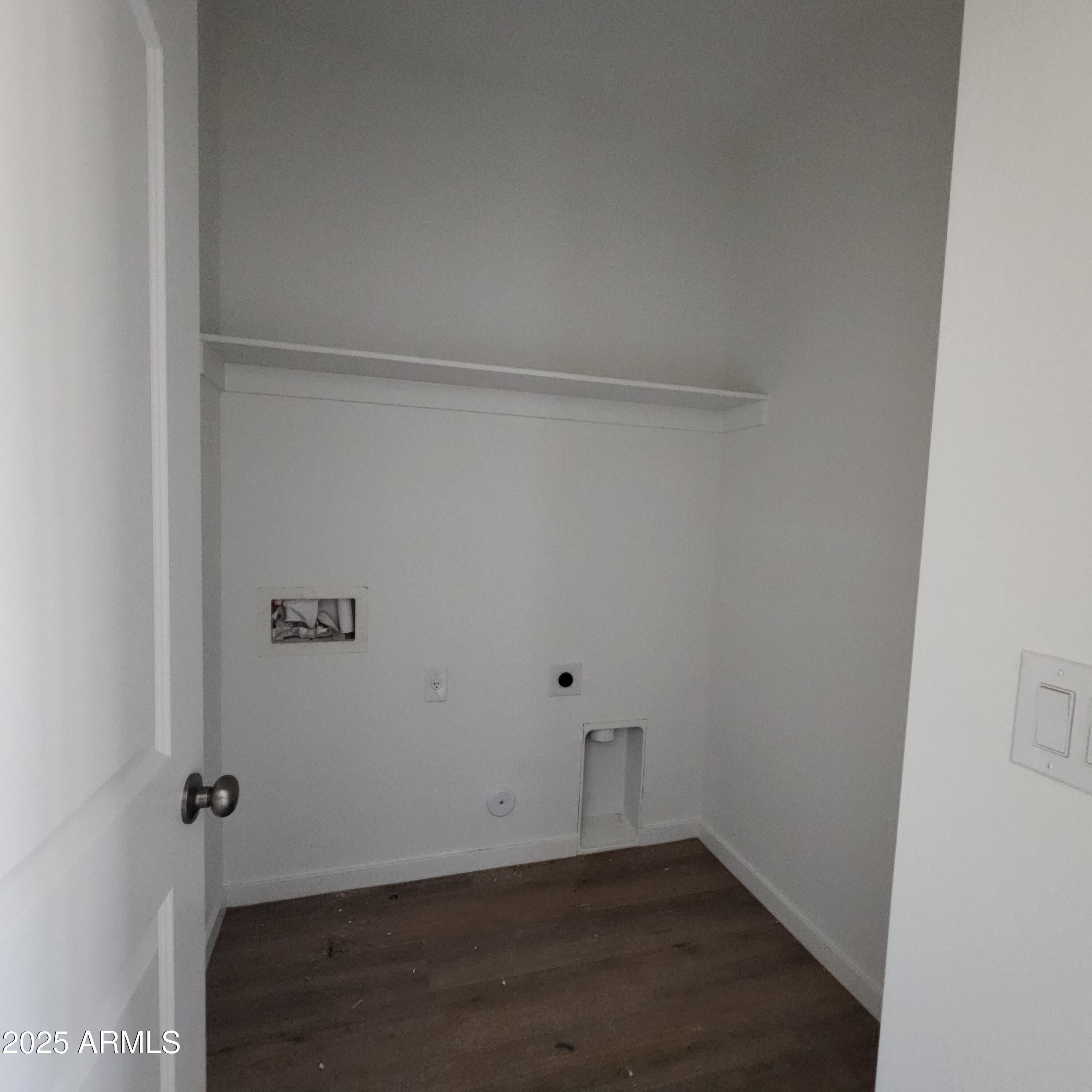 22216 West Skinner Road Wittmann, AZ 85361 - Photo 13 of 13 1732 LAUNDRY ROOM