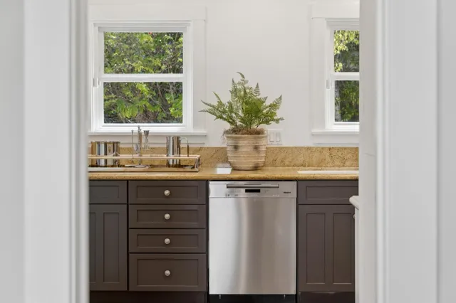 $2,395,000 | 1325 Paloma Avenue, Burlingame, CA 94010