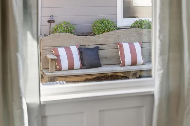 $2,395,000 | 1325 Paloma Avenue, Burlingame, CA 94010