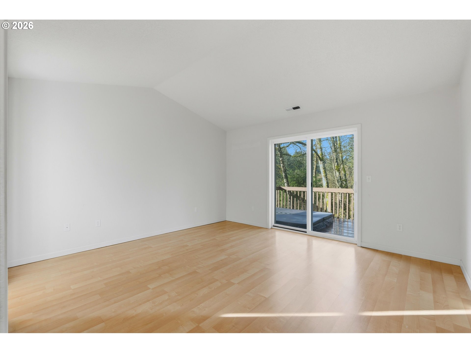 112 Mellinger Place Dayton, OR 97114 - Photo 13 of 40 Primary Bedroom