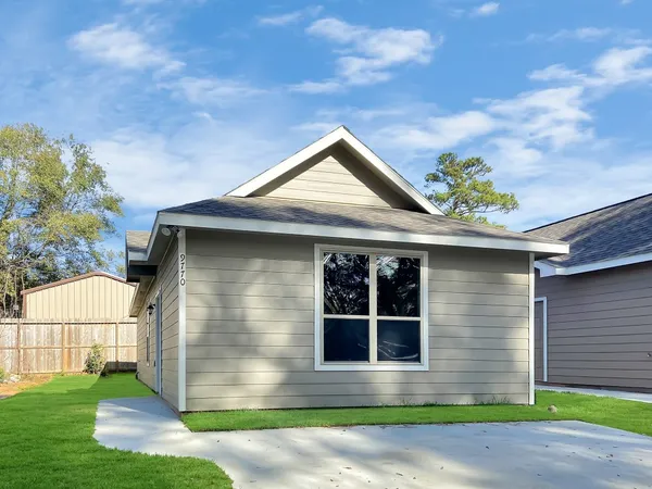 $1,350 | 9770 Blackgum Drive, Willis, TX 77318