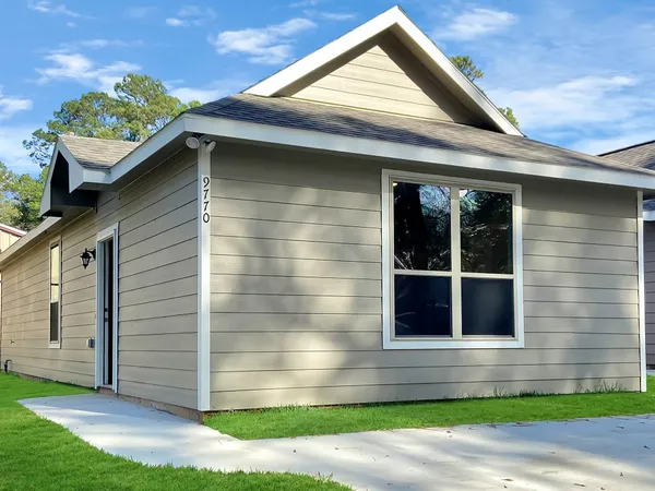 $1,350 | 9770 Blackgum Drive, Willis, TX 77318